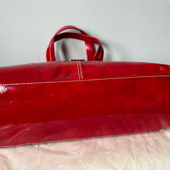 48 hour Sale Dooney & Bourke Vintage Patent Leather Large Red Chiara Bag EUC - Picture 4 of 15